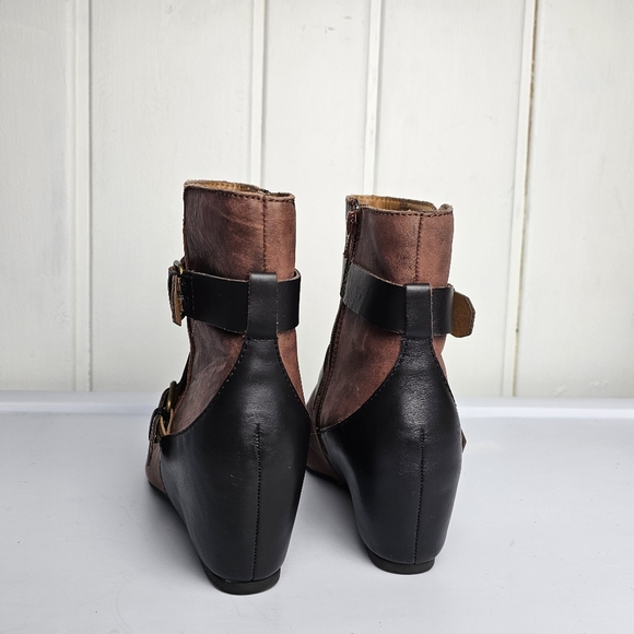 Comfortiva Ramika Mahogany Leather Boots Women's 9M - Picture 4 of 10